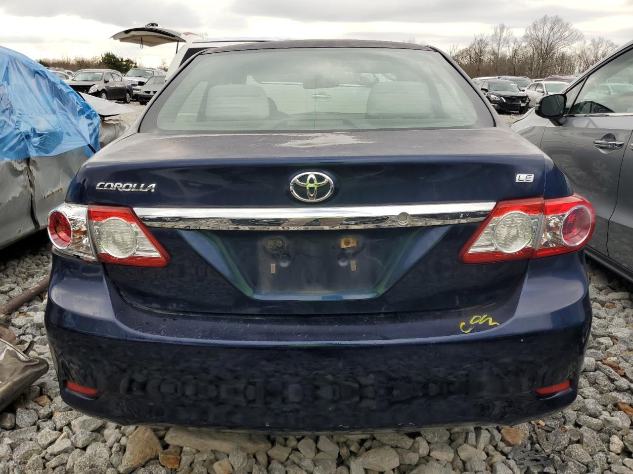2011 Toyota Corolla Base - Фото 6