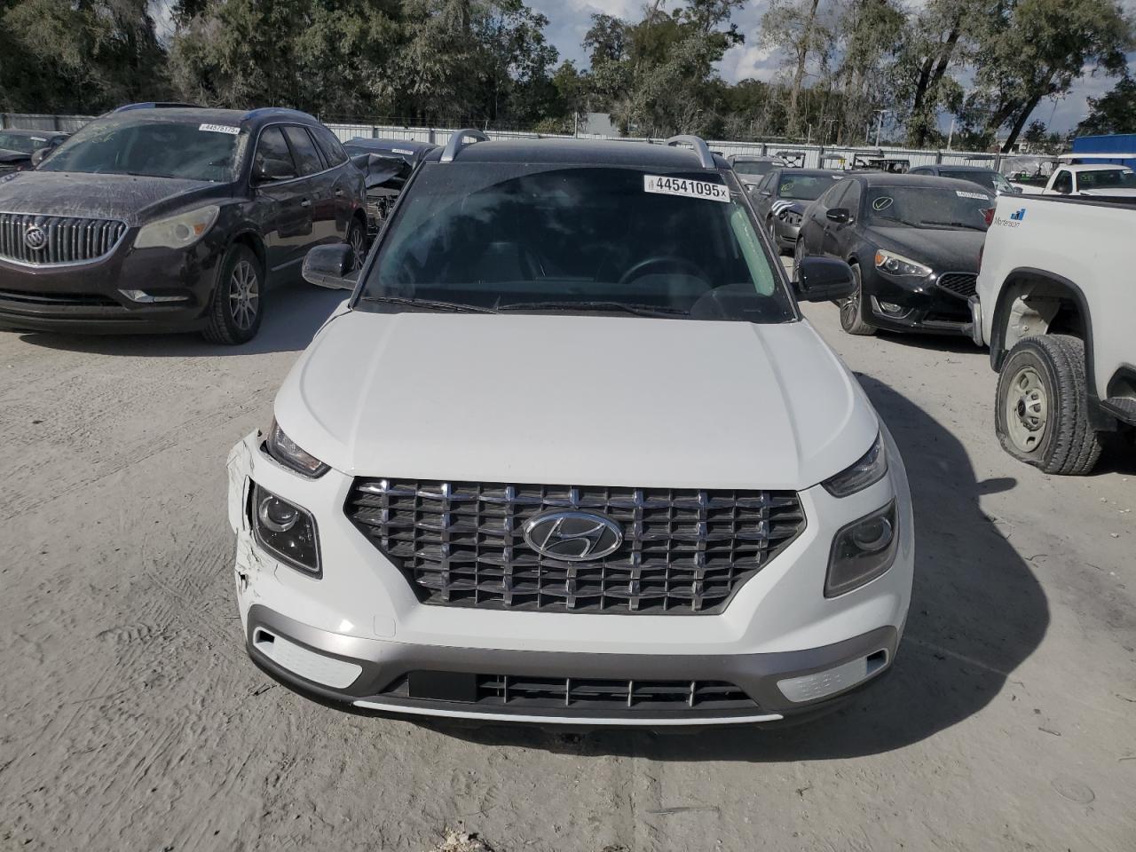 2024 Hyundai Venue Sel - Фото 5