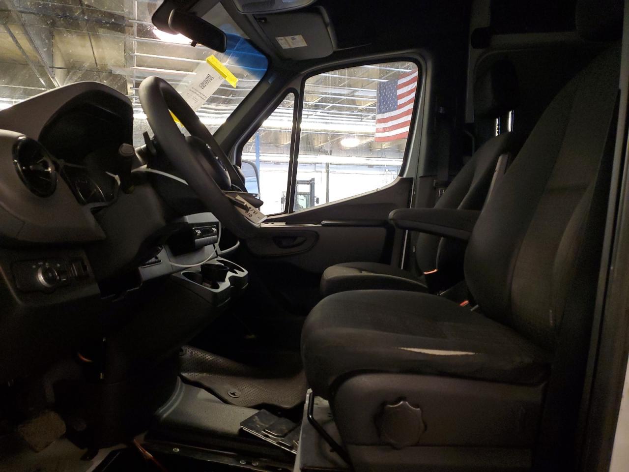 2023 Mercedes-Benz Sprinter 2500 - Image 7