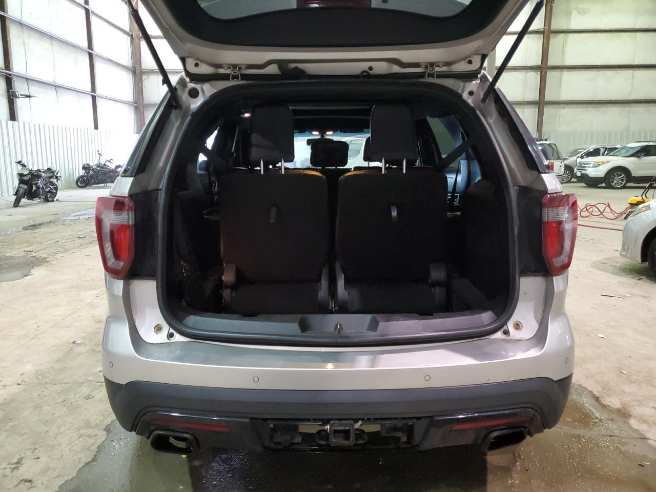 2016 Ford Explorer Sport - Фото 6