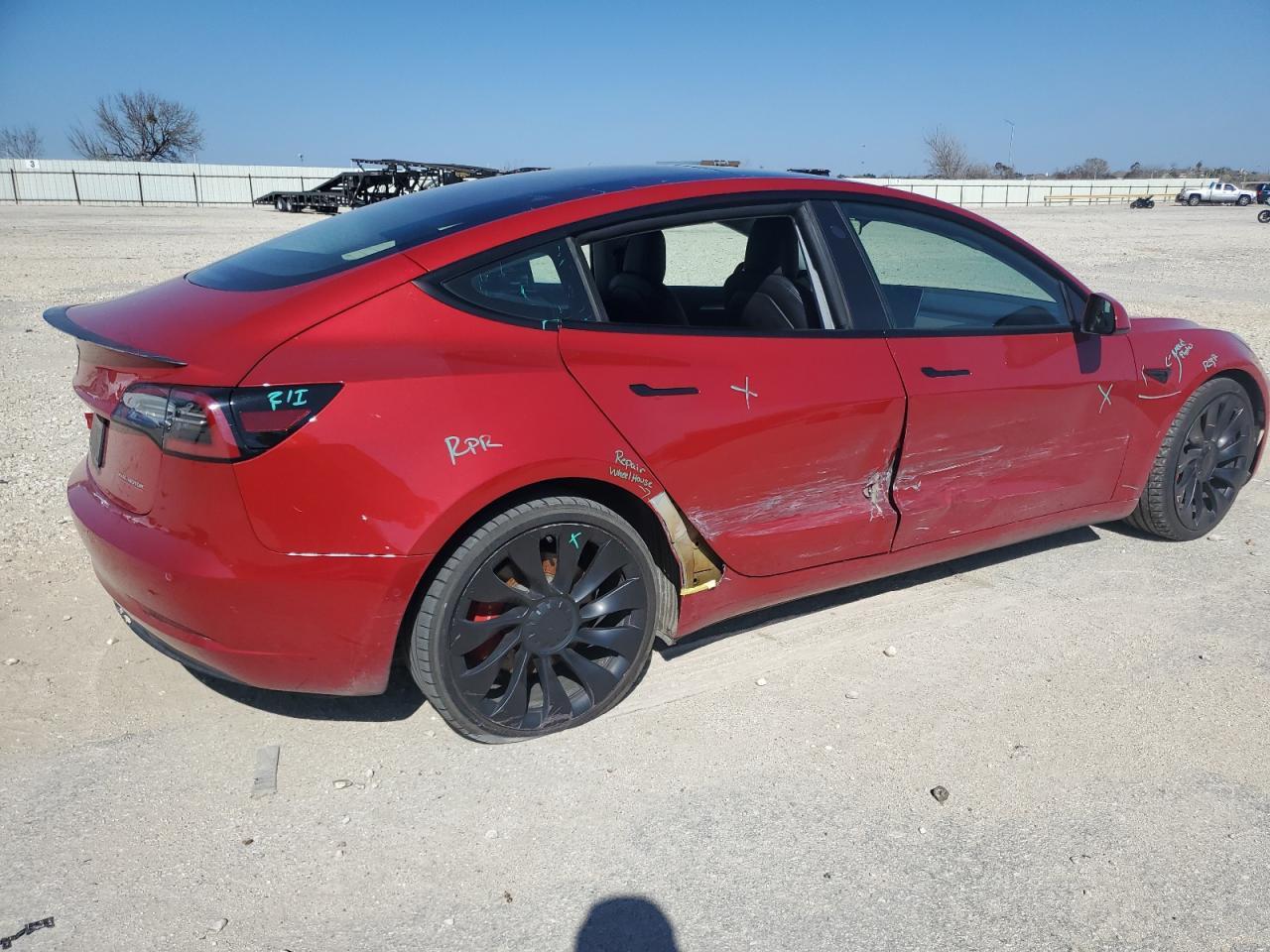 2021 Tesla Model 3 - Фото 3