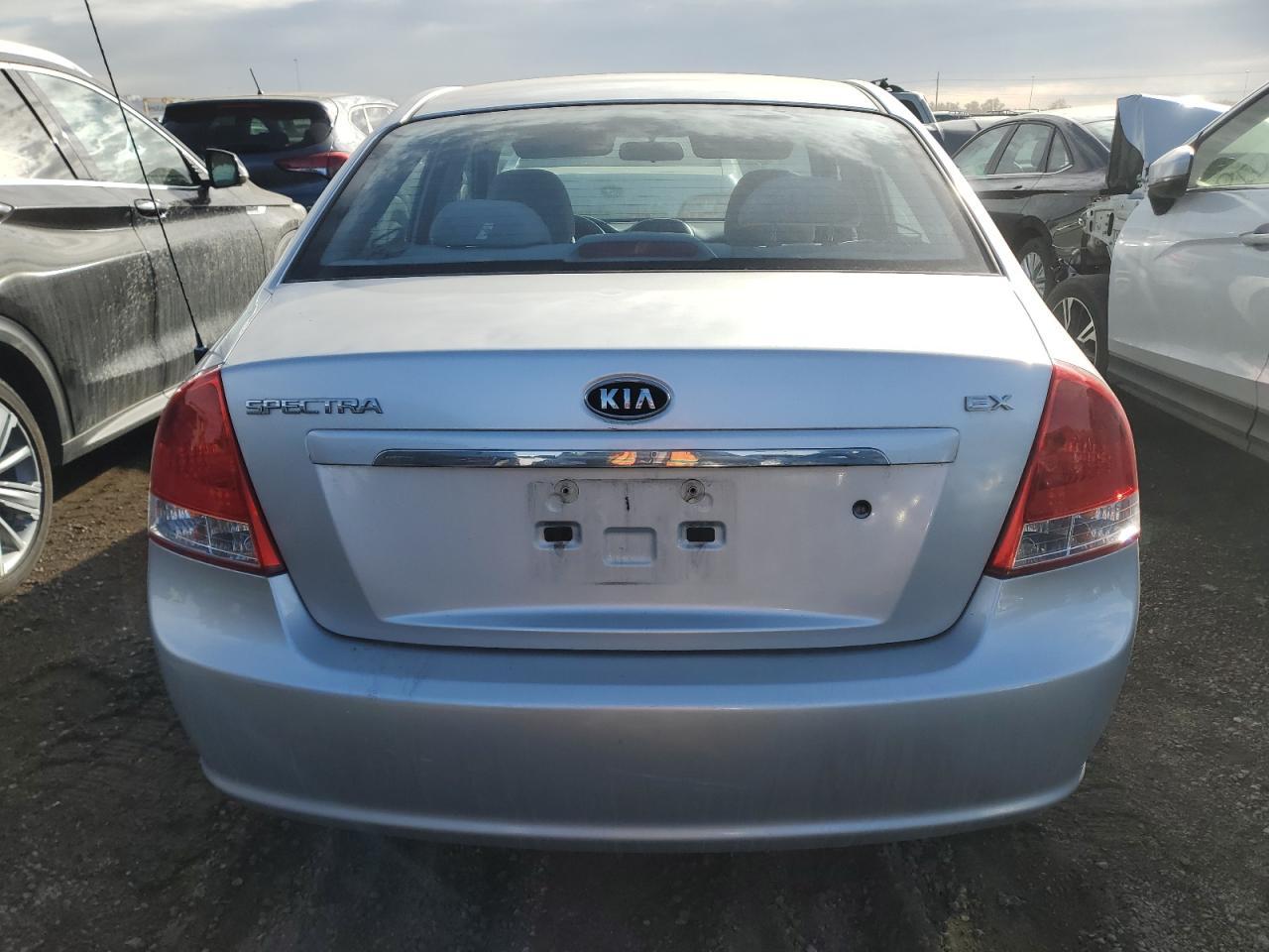 2009 Kia Spectra Ex - Image 6