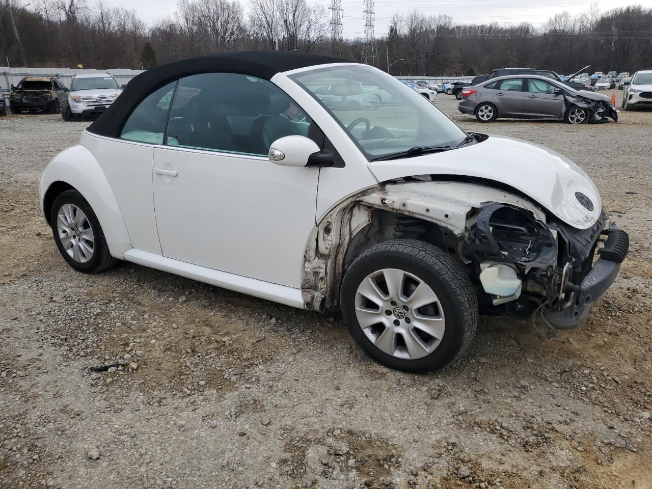 2010 Volkswagen New Beetle - Фото 4