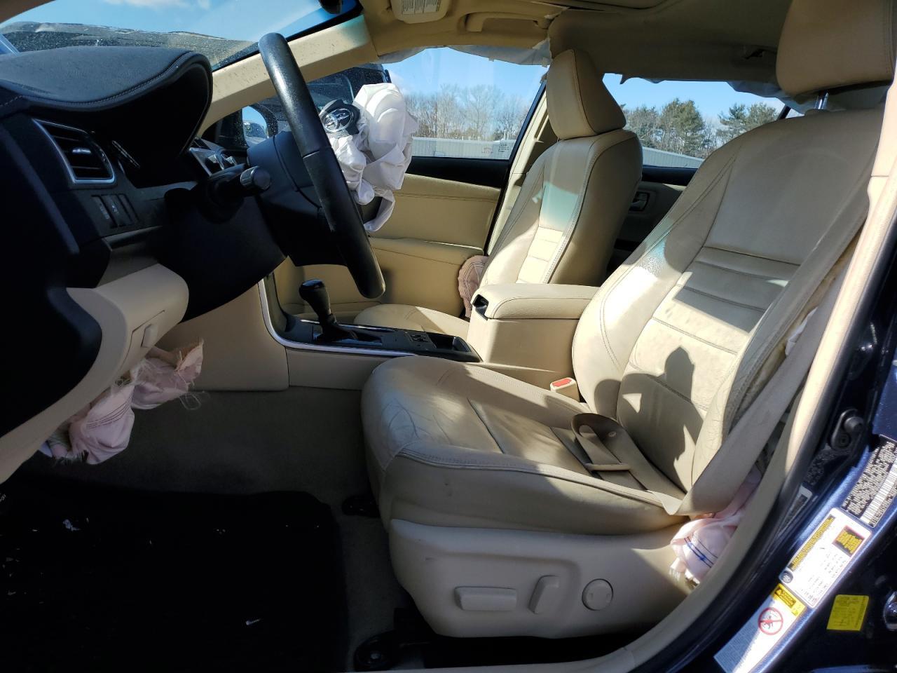 2017 Toyota Camry Le - Image 7