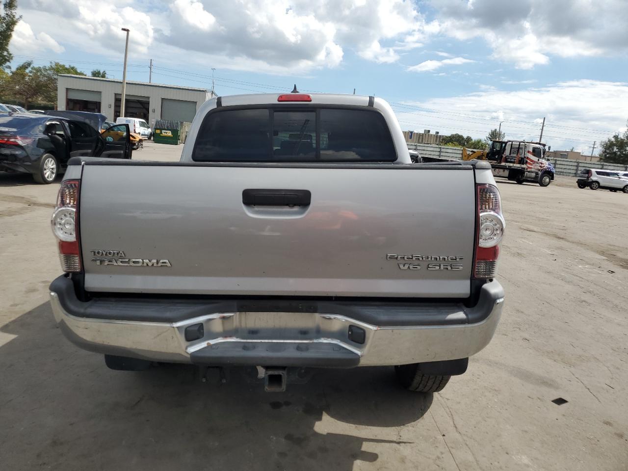 2015 Toyota Tacoma Double Cab Prerunner - Image 6