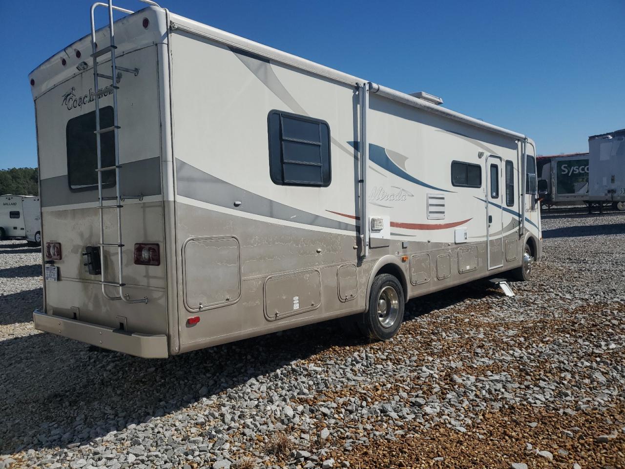 2004 Ford F550 Super Duty Stripped Chassis - Image 4