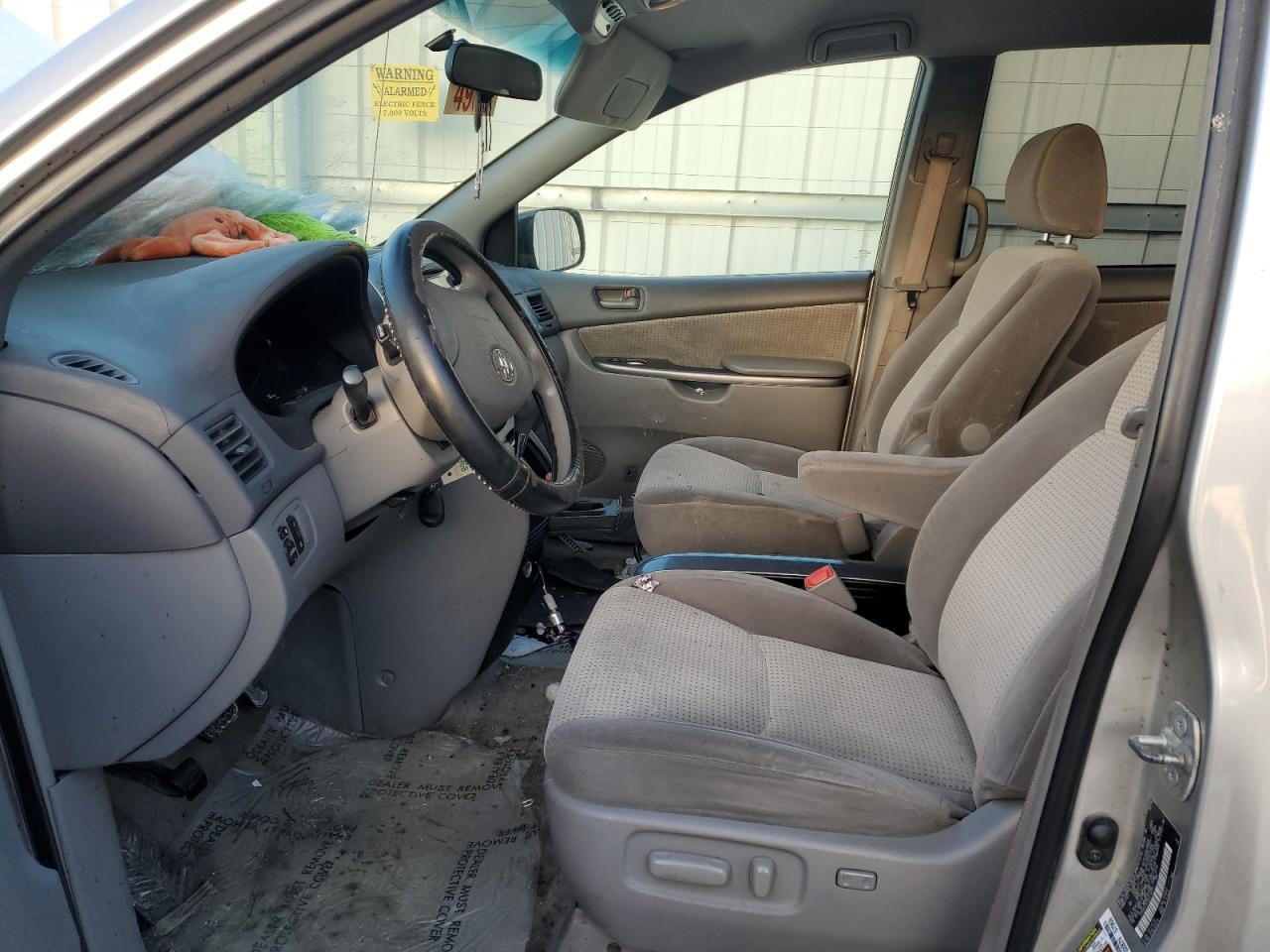 2008 Toyota Sienna Ce - Фото 7