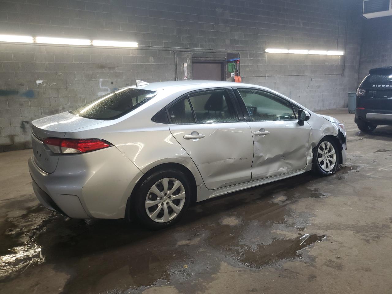 2022 Toyota Corolla Le - Фото 3