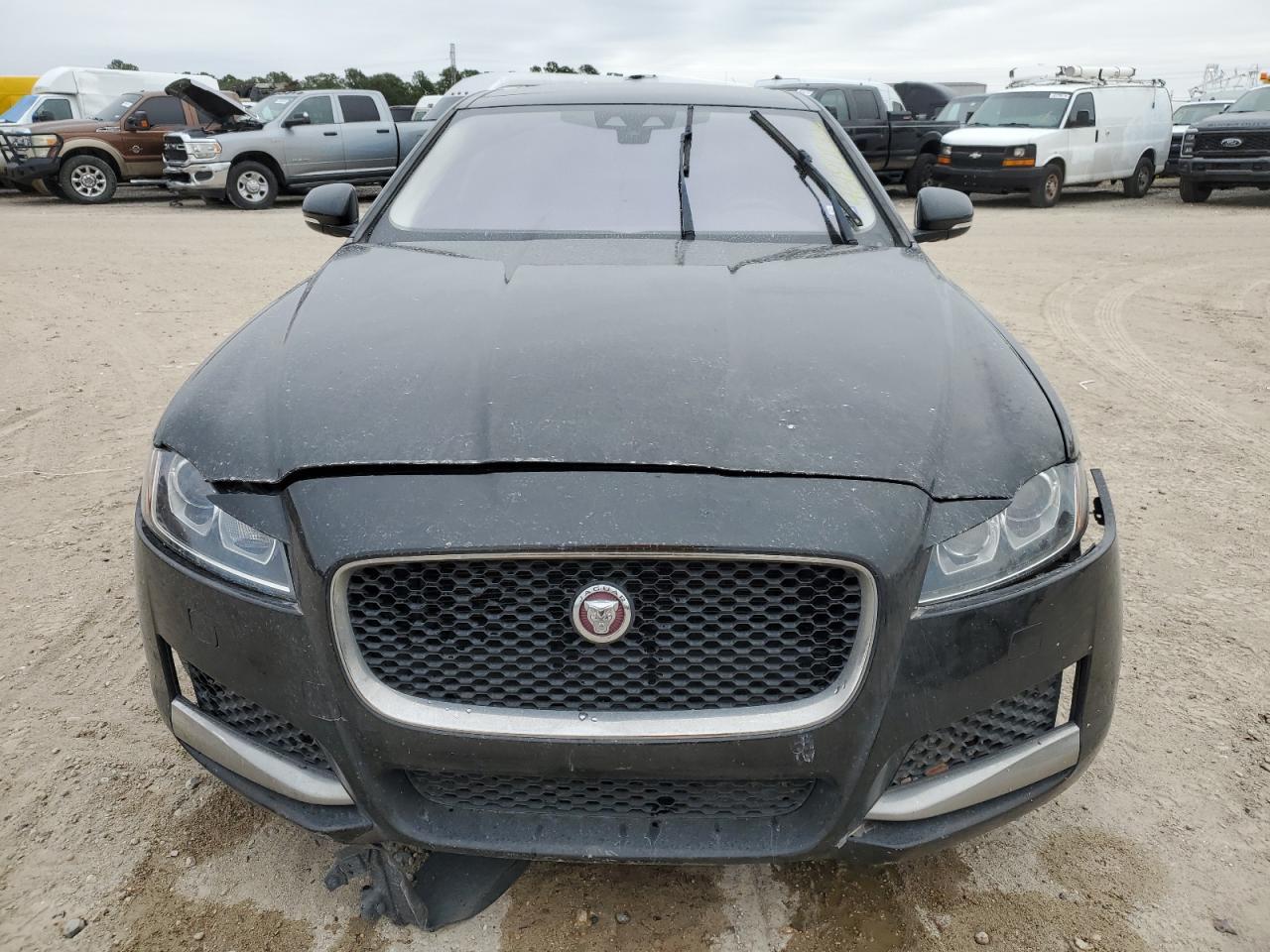 2016 Jaguar Xf Premium - Фото 5