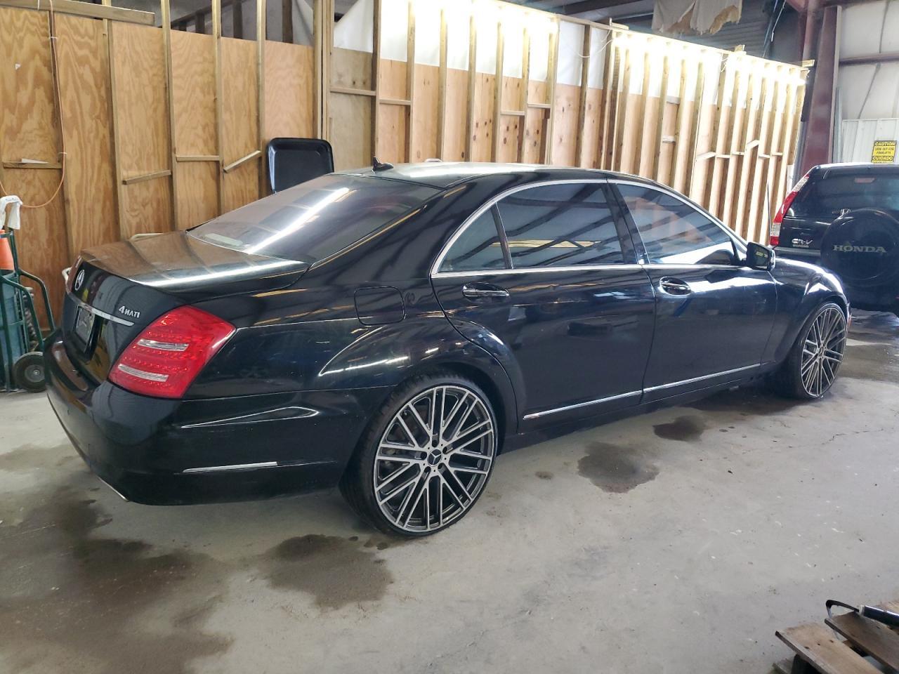 2011 Mercedes-Benz S 550 4Matic - Фото 3