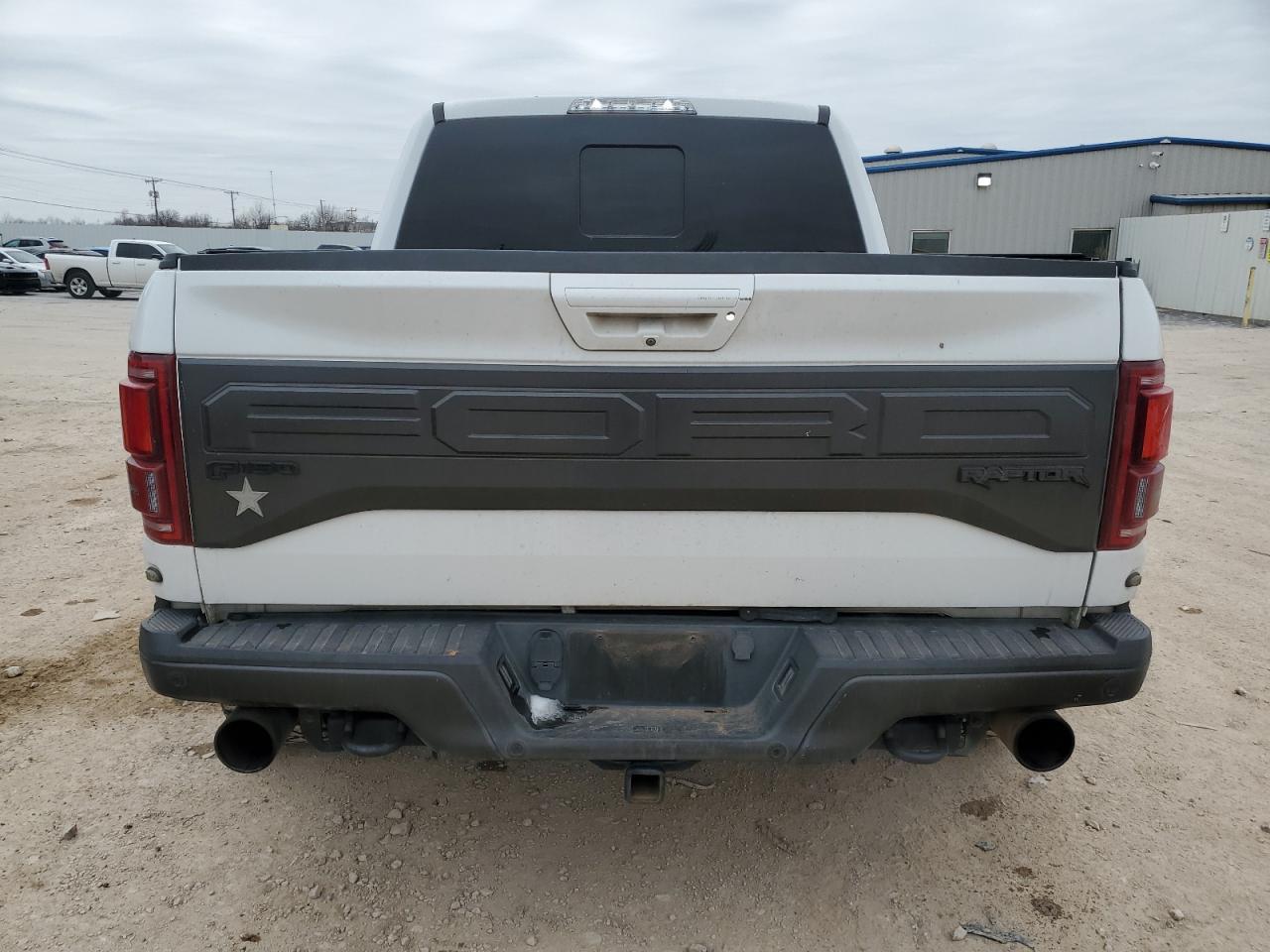 2017 Ford F150 Raptor - Фото 6