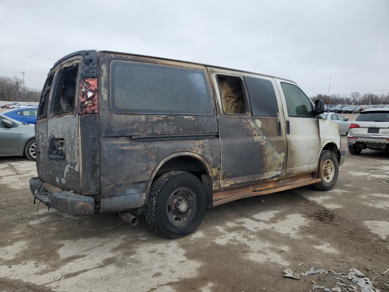 2009 Chevrolet Express G3500 - Image 3