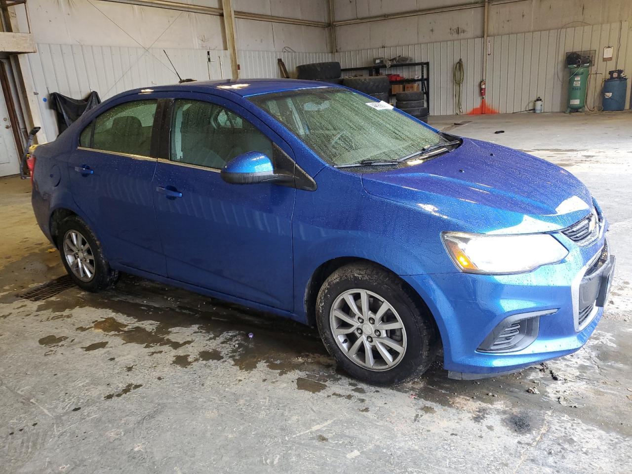 2017 Chevrolet Sonic Lt - Фото 4