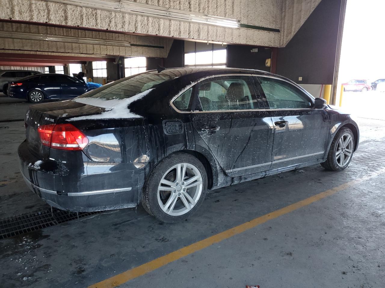 2014 Volkswagen Passat Sel - Фото 3