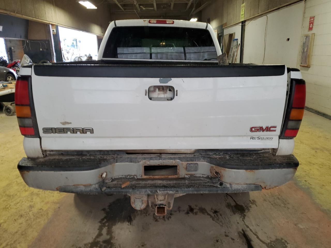 2006 GMC Sierra K2500 Heavy Duty - Фото 6