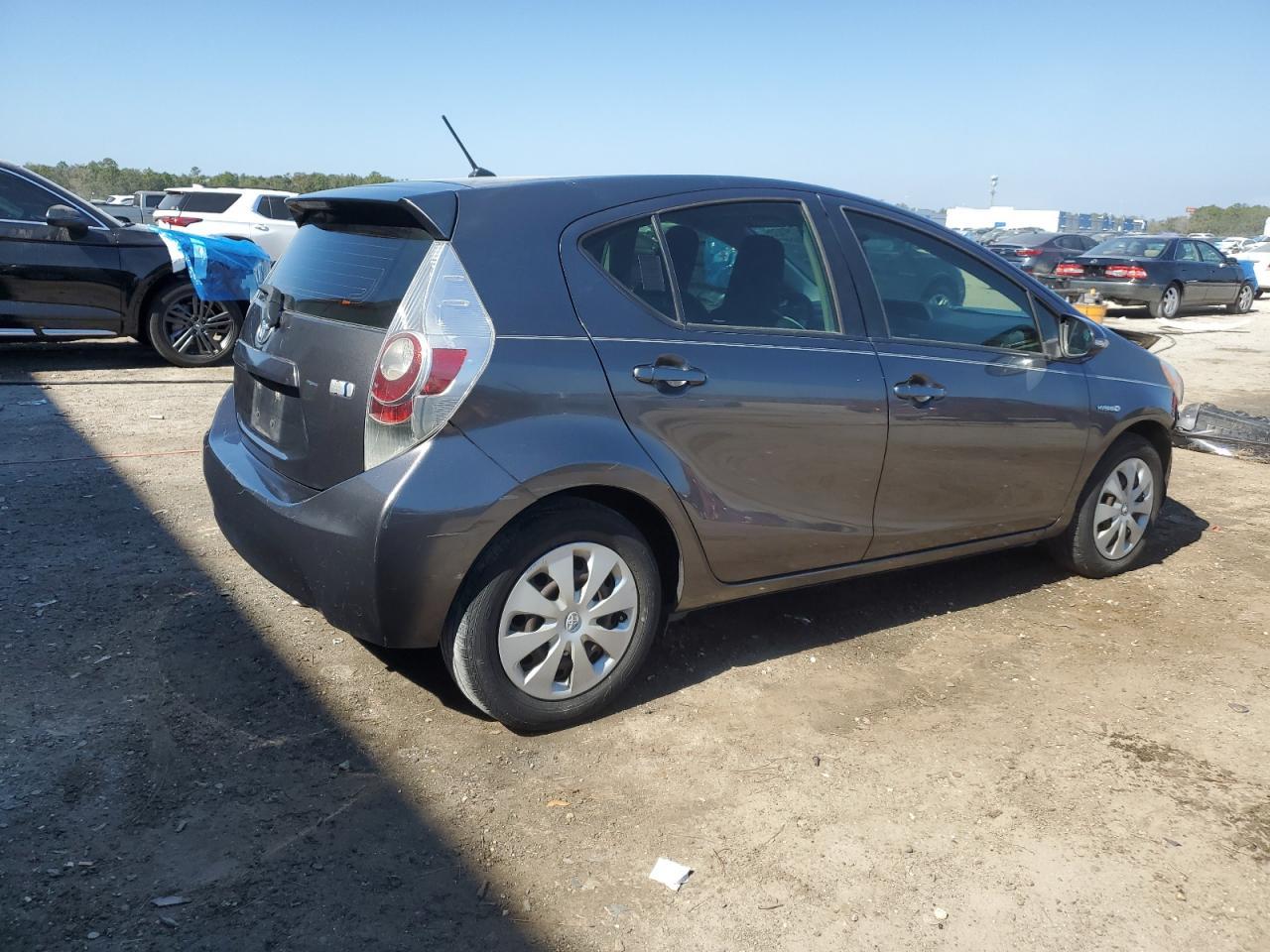 2013 Toyota Prius C - Фото 3