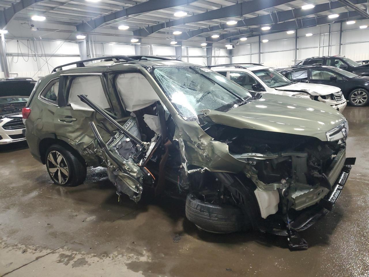 2020 Subaru Forester Touring - Фото 4