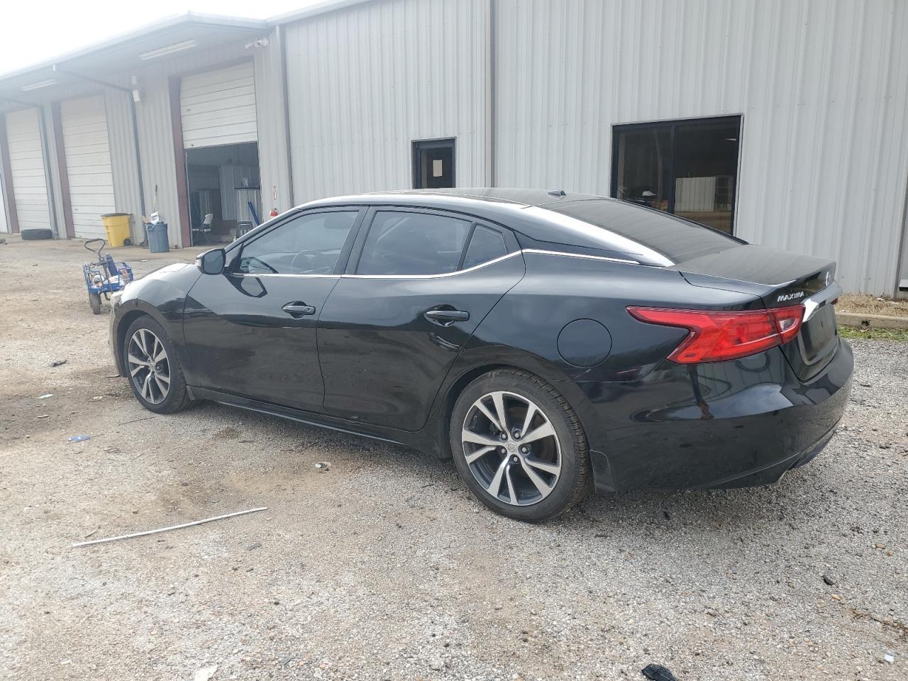 2017 Nissan Maxima 3.5S - Image 2