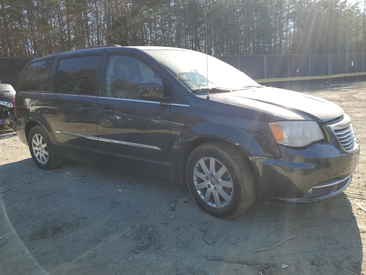 2014 Chrysler Town & Country Touring - Фото 4