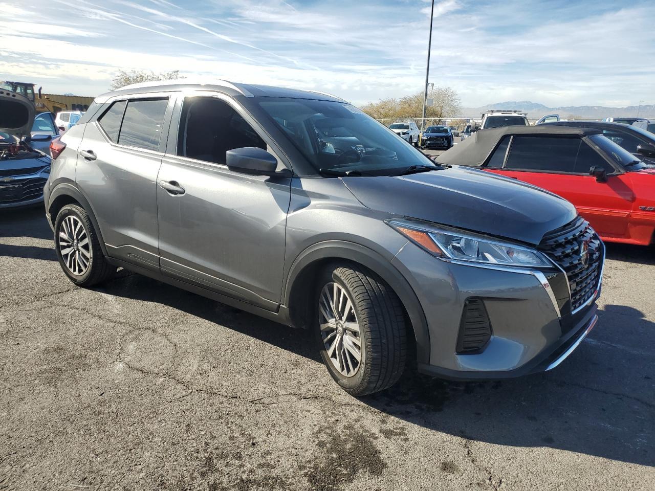 2021 Nissan Kicks Sv - Image 4