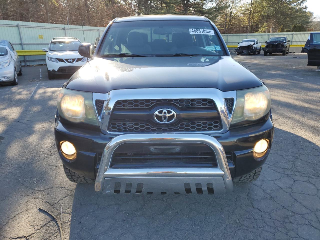 2011 Toyota Tacoma Double Cab - Image 5