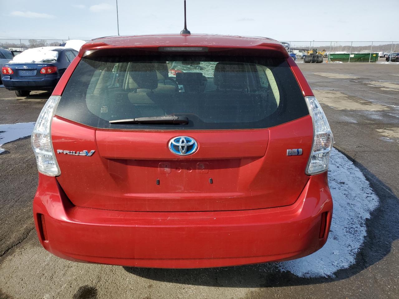 2012 Toyota Prius V - Image 6