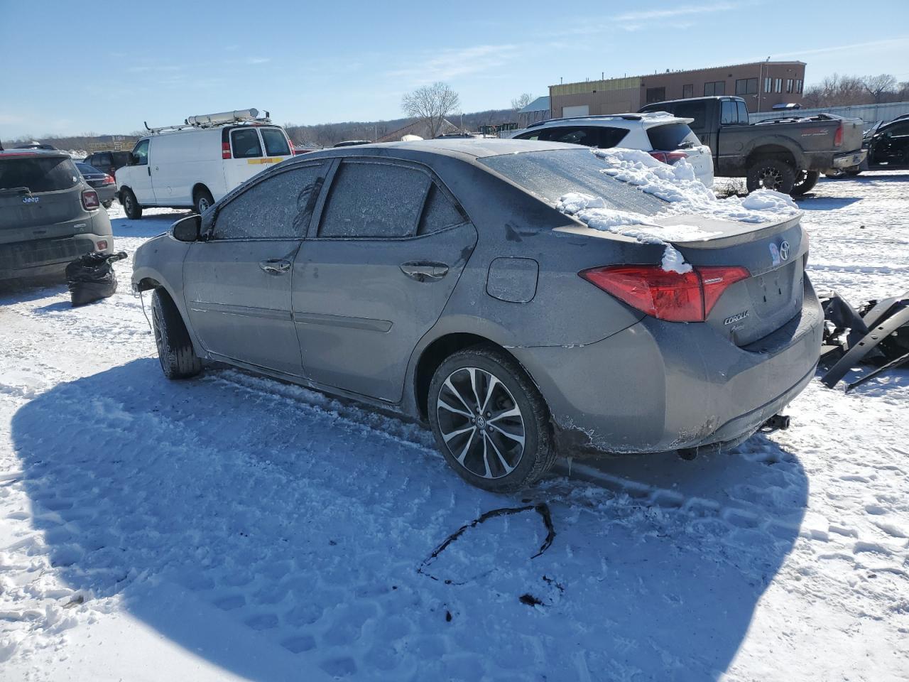 2017 Toyota Corolla L - Фото 2