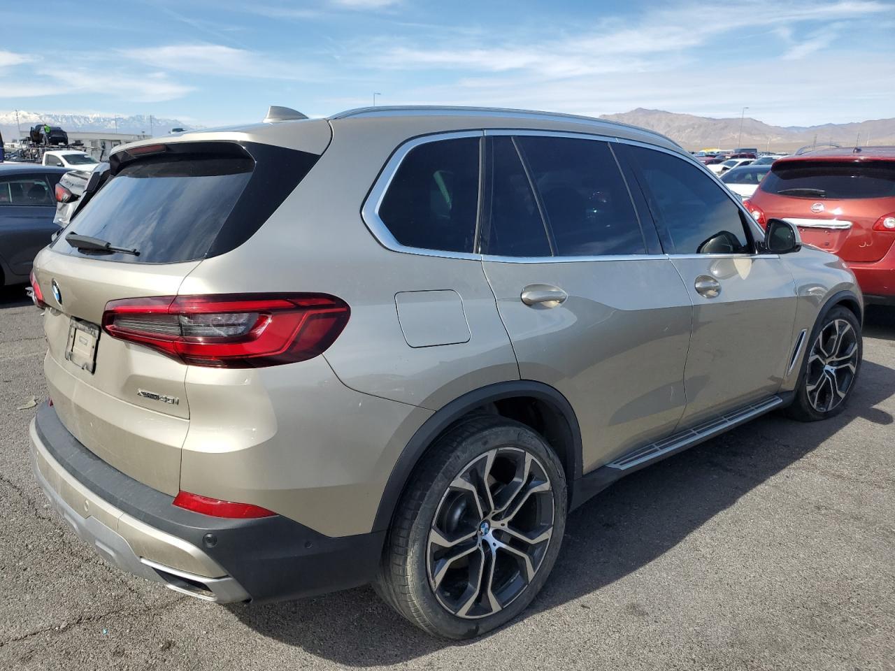 2019 BMW X5 xDrive40I - Image 3