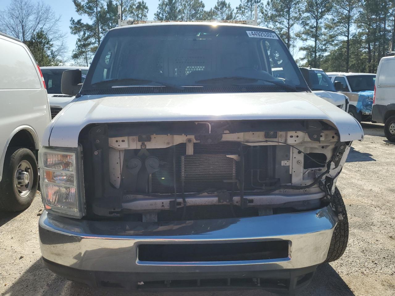2012 Ford Econoline E250 Van - Фото 5