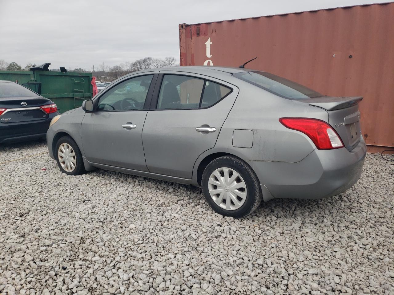 2013 Nissan Versa S - Image 2