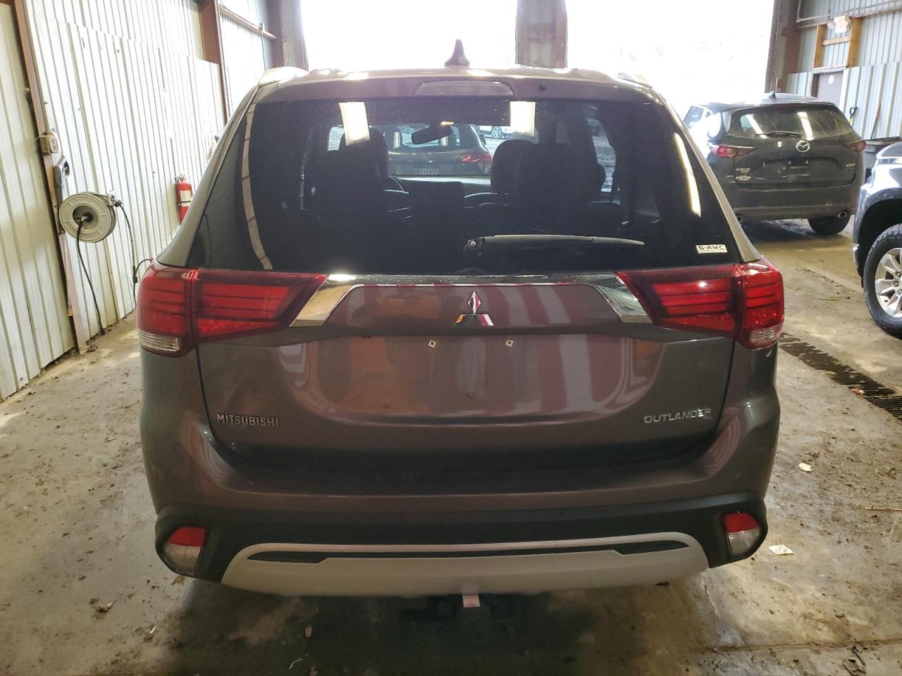 2019 Mitsubishi Outlander Se - Image 6