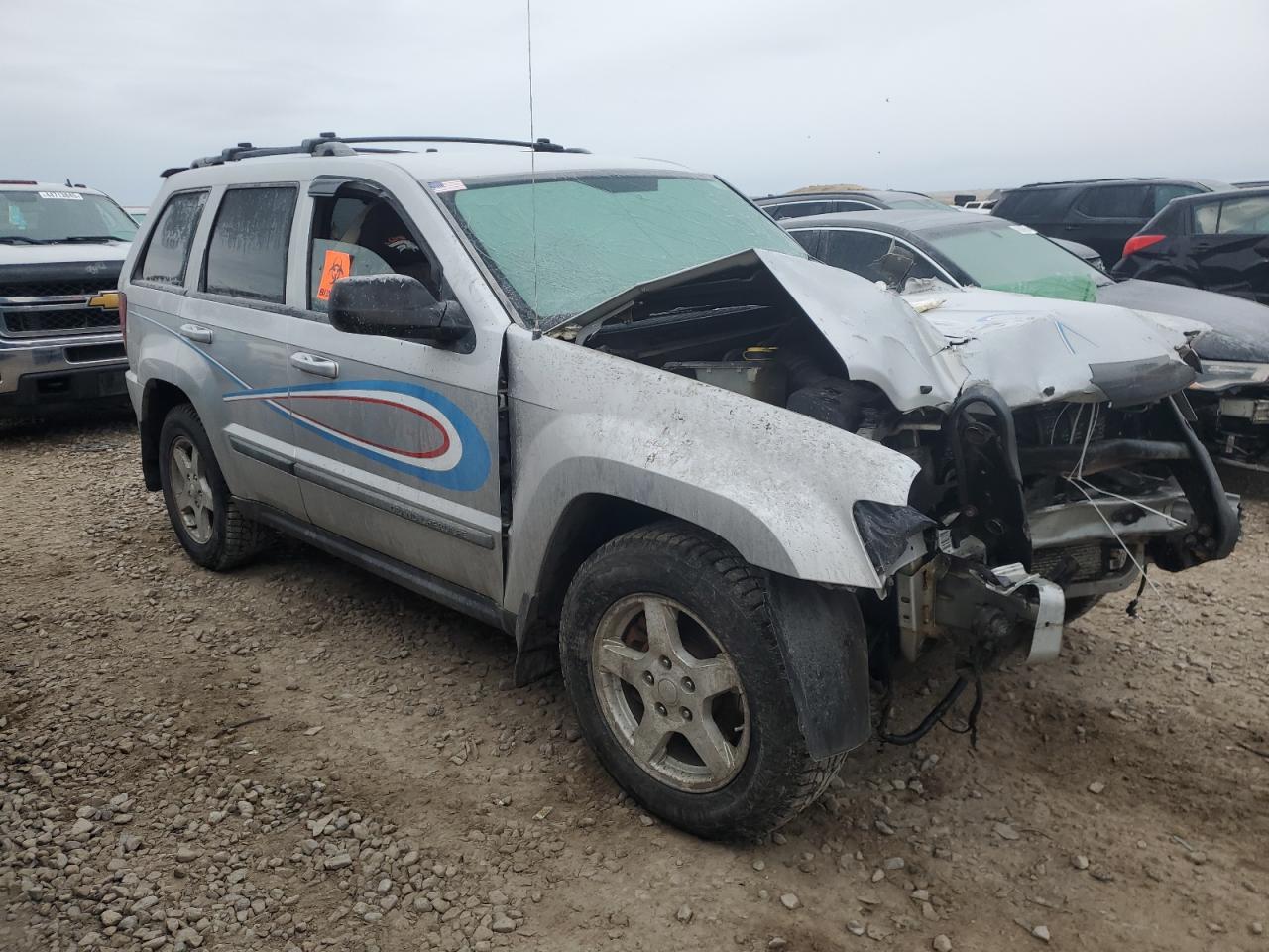 2007 Jeep Grand Cherokee Laredo - Image 4