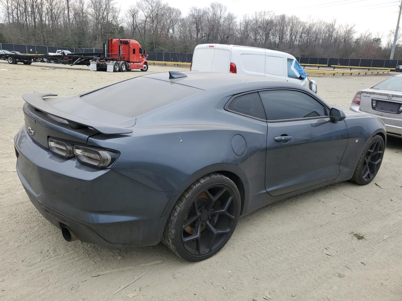 2023 Chevrolet Camaro Lt1 - Фото 3