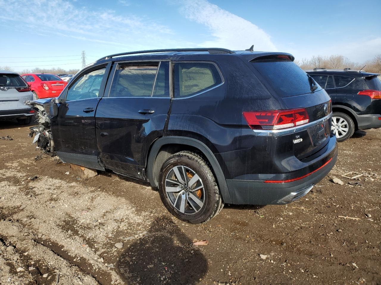 2022 Volkswagen Atlas Se - Фото 2