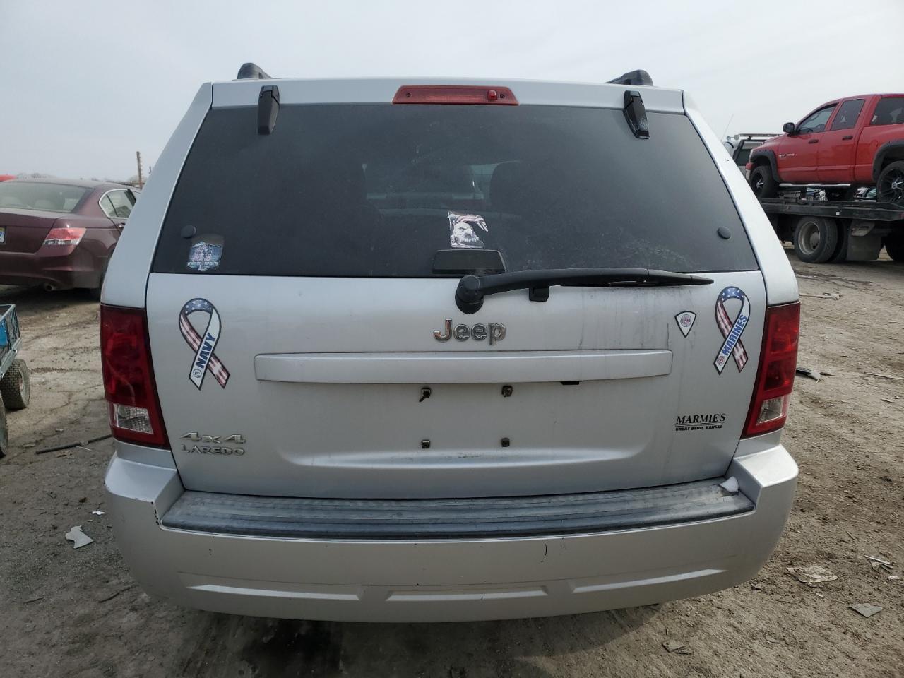 2006 Jeep Grand Cherokee Laredo - Image 6