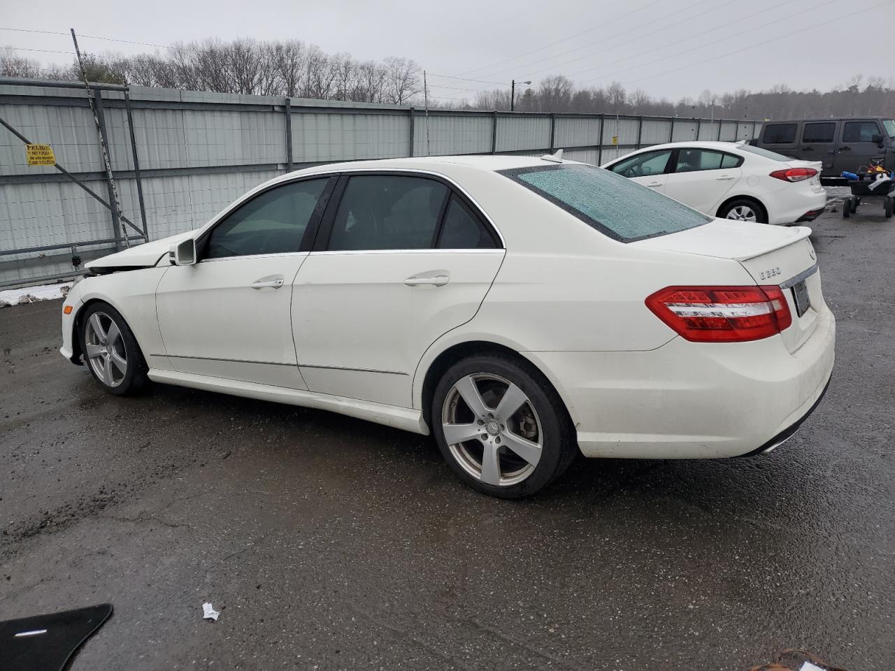 2010 Mercedes-Benz E 350 - Фото 2