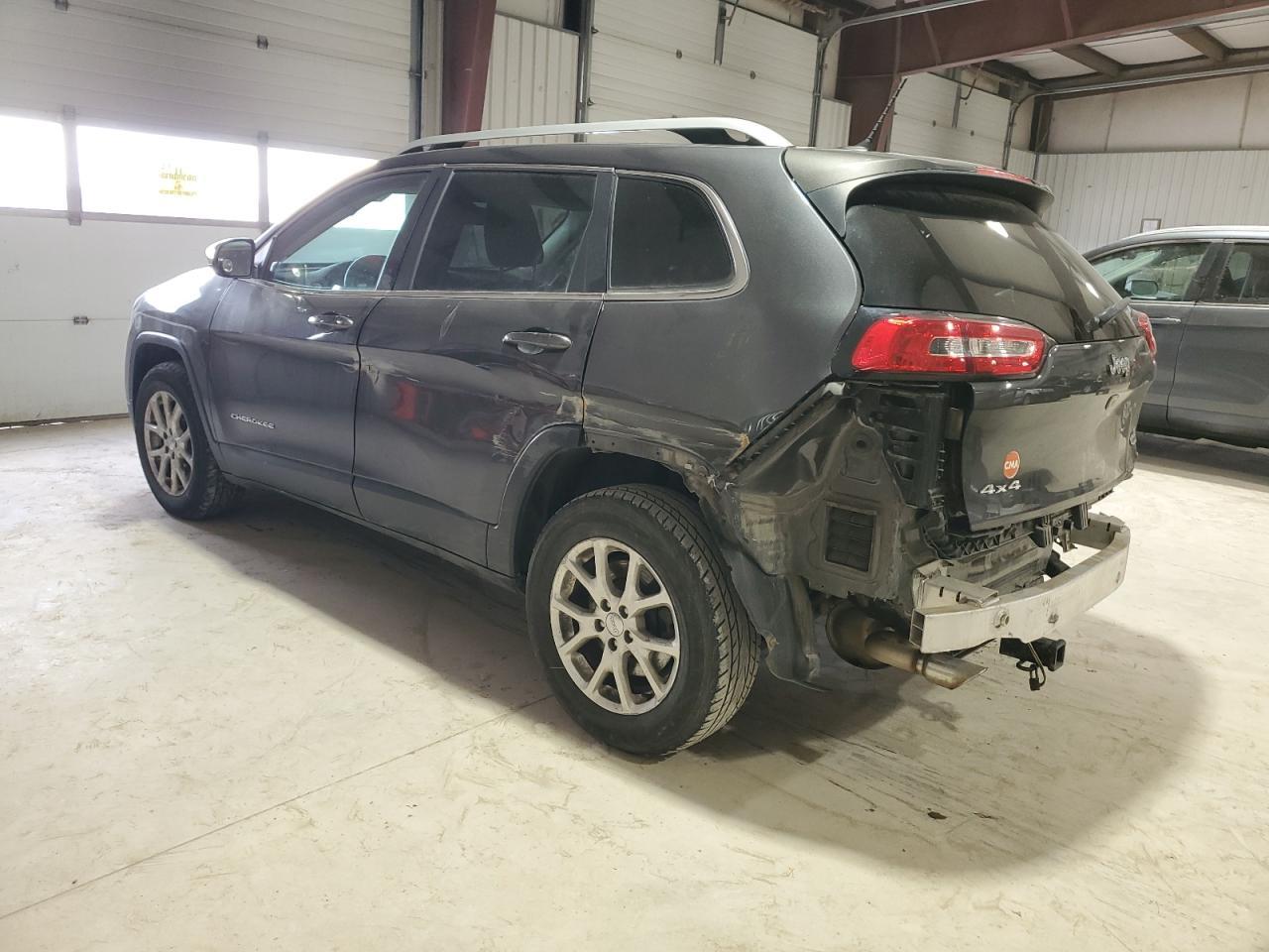 2015 Jeep Cherokee Latitude - Фото 2