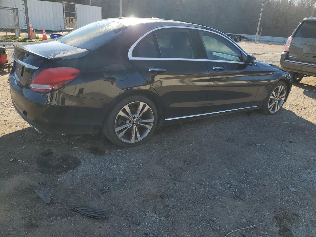 2018 Mercedes-Benz C 300 - Фото 3