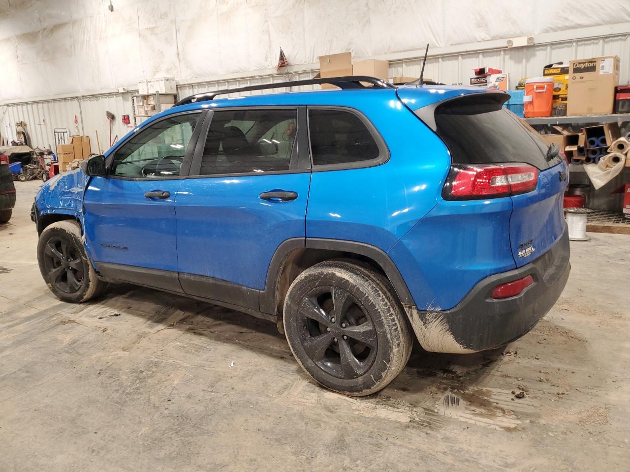 2017 Jeep Cherokee Sport - Фото 2