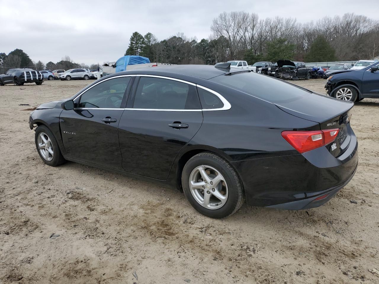 2016 Chevrolet Malibu Ls - Фото 2