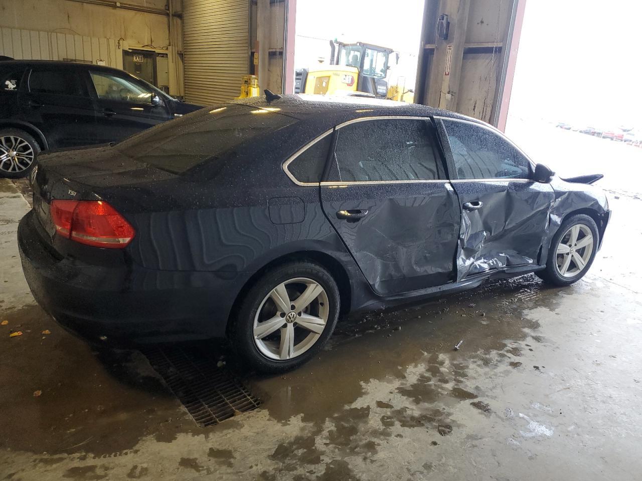 2015 Volkswagen Passat S - Image 3