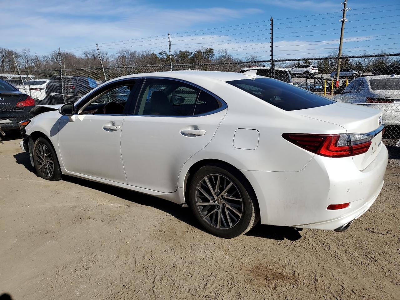 2016 Lexus Es 350 - Фото 2
