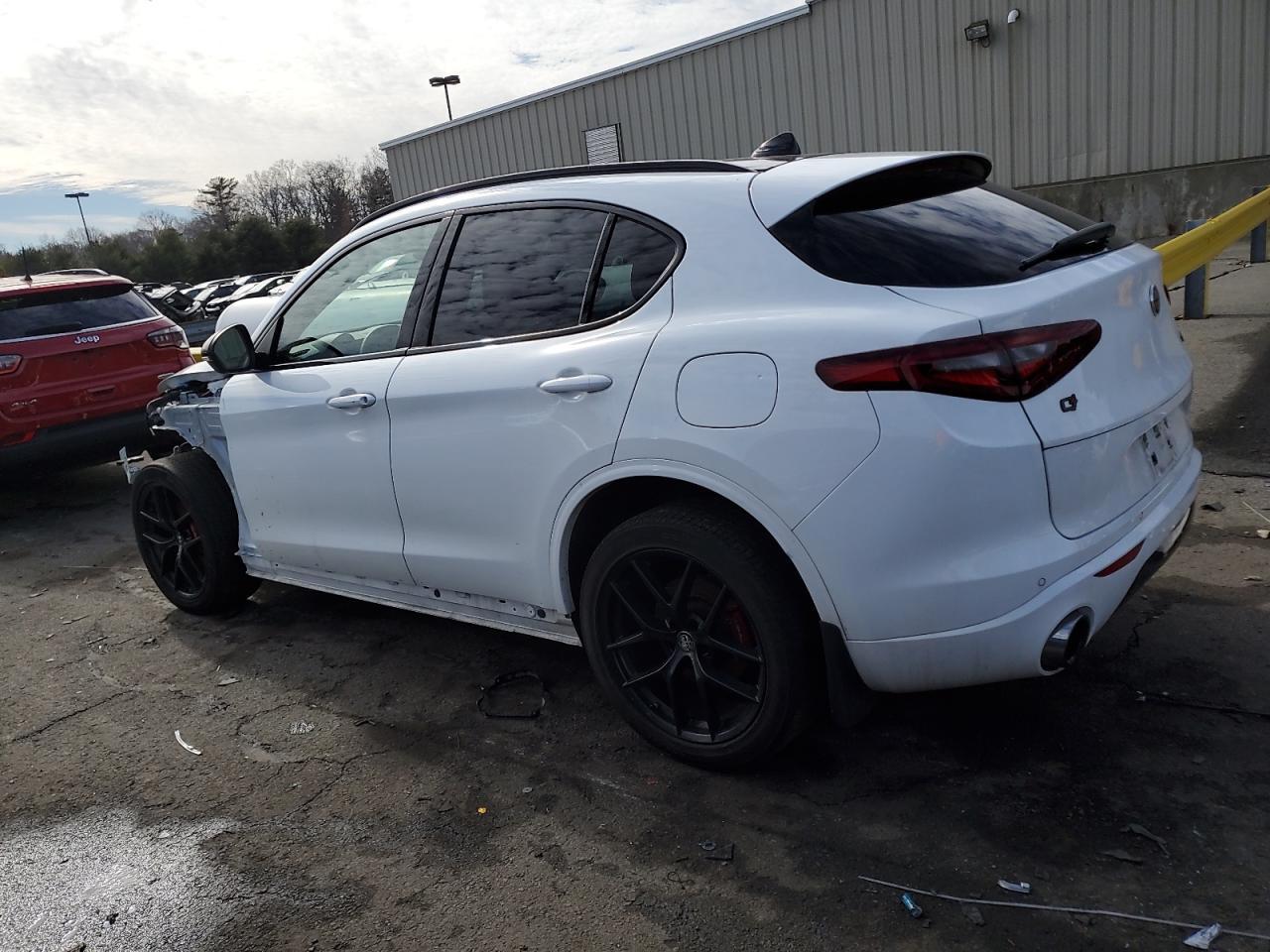 2021 Alfa Romeo Stelvio Ti - Фото 2