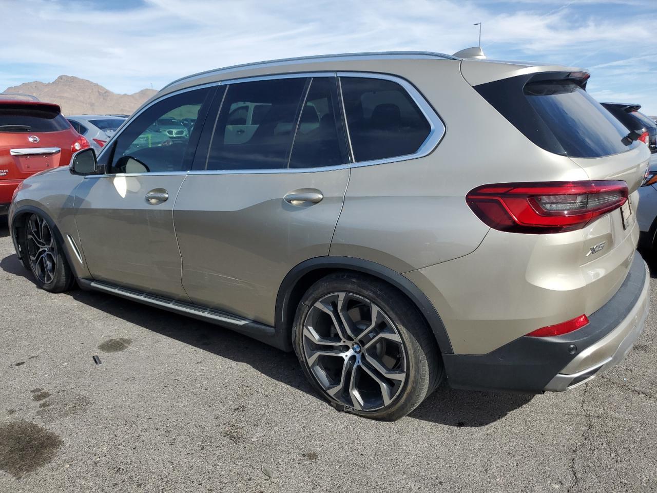 2019 BMW X5 xDrive40I - Image 2