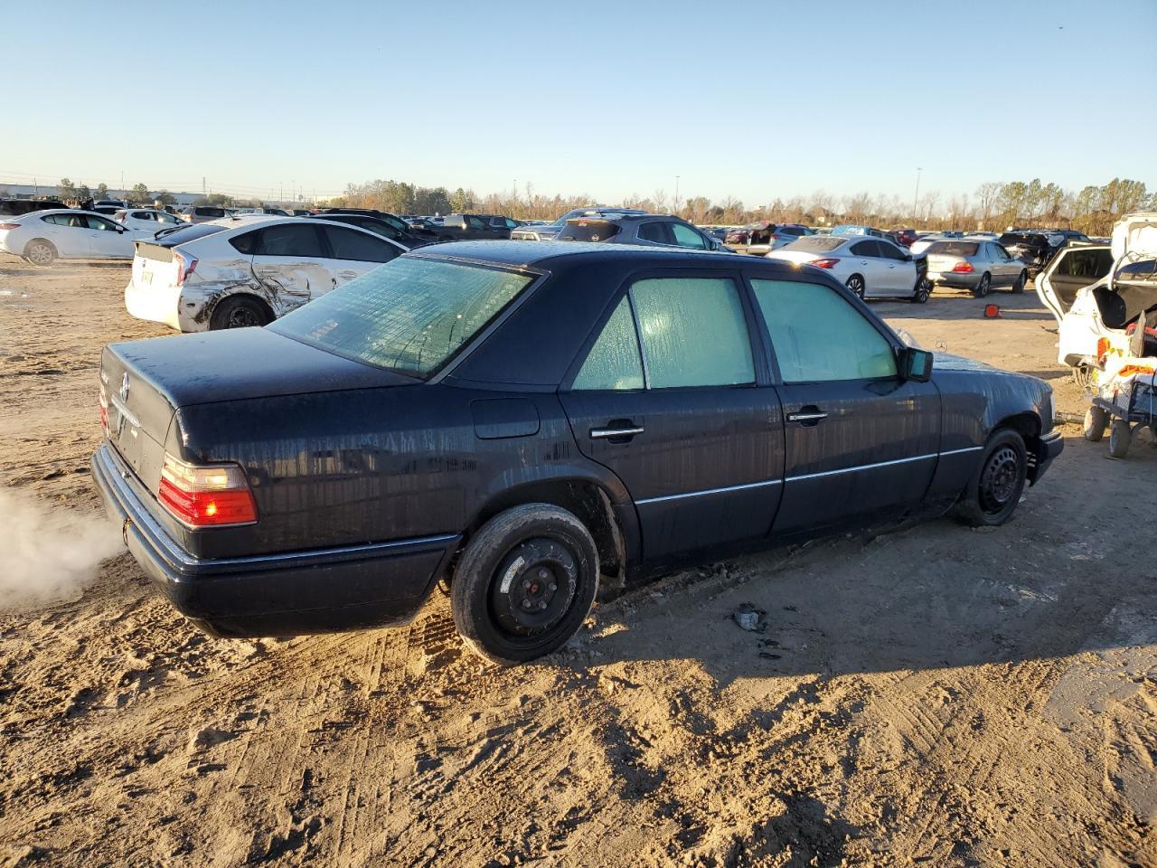 1994 Mercedes-Benz E 320 - Фото 3