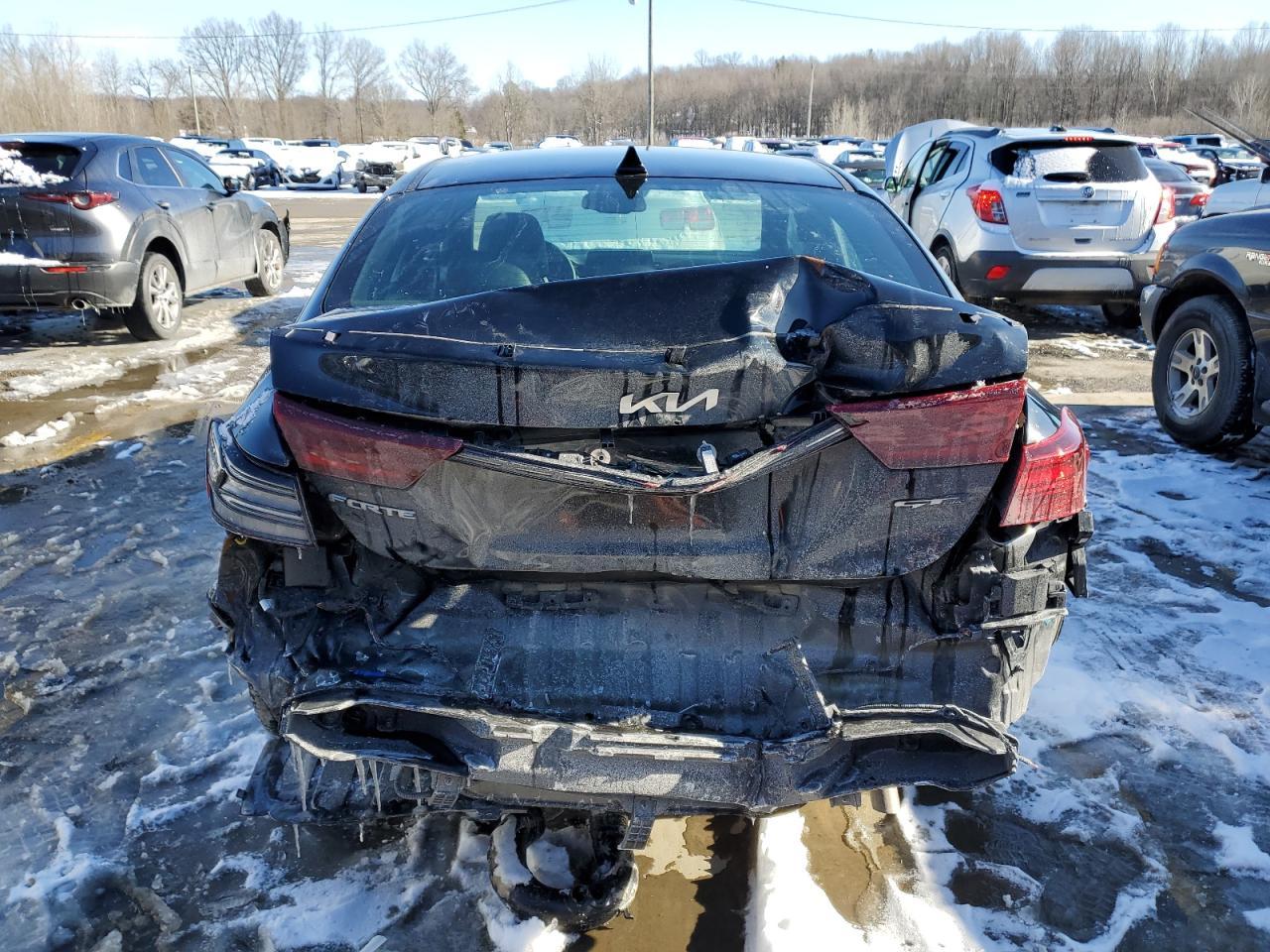 2024 Kia Forte Gt Line - Фото 6