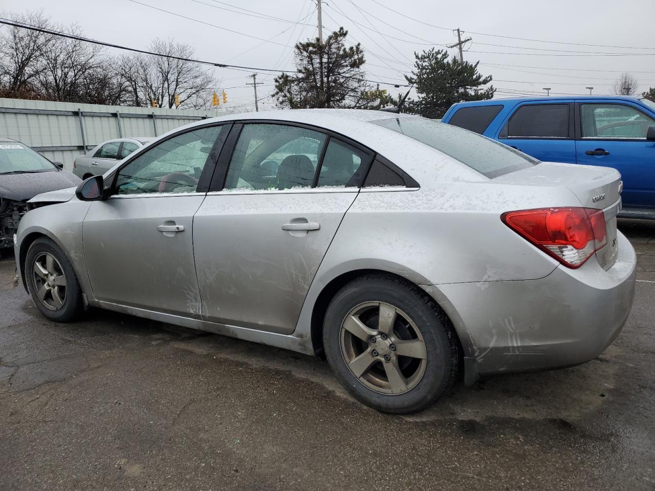 2012 Chevrolet Cruze Ls - Фото 2