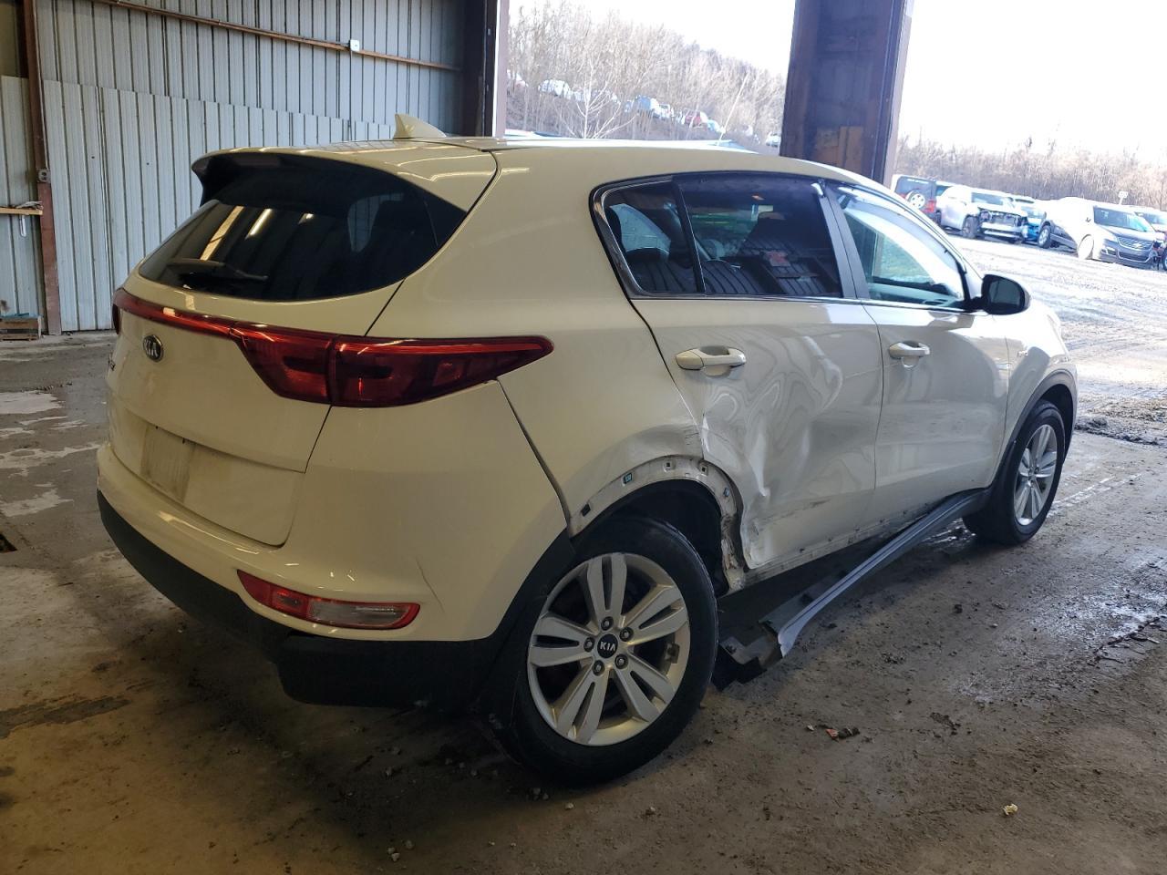 2017 Kia Sportage Lx - Image 3