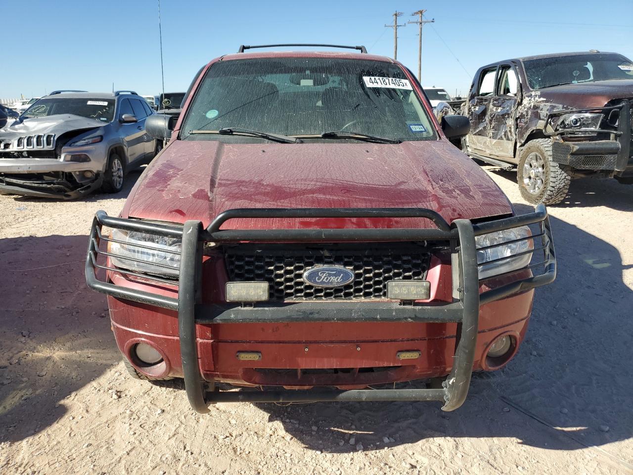 2005 Ford Escape - Image 5