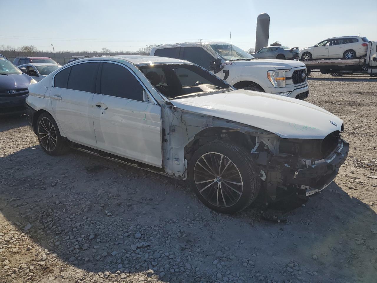 2021 BMW 530 I - Фото 4